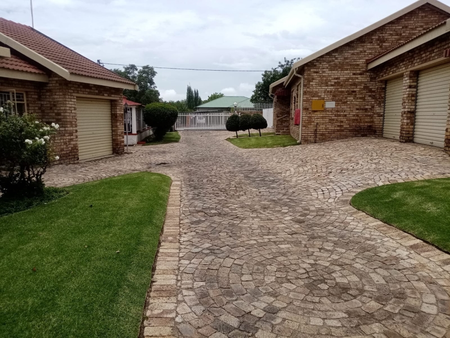 To Let 2 Bedroom Property for Rent in Parys Free State